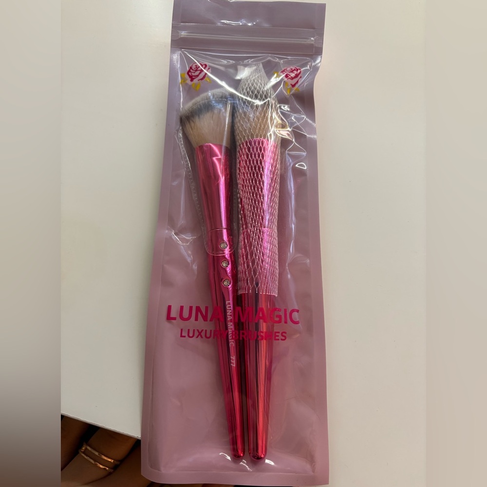 Duo Face Brush Set - Angled Brush and Powder
Brush